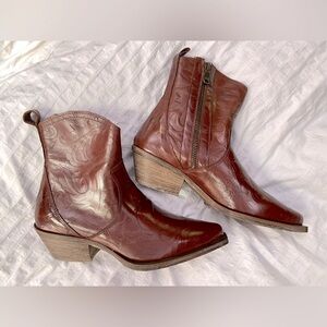 Sundance brown Italian leather ankle boots